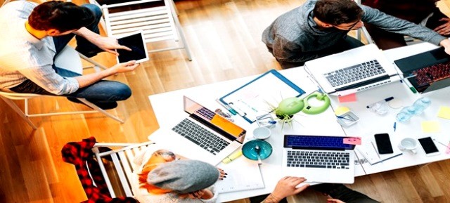 طراحی سایت شرکتی و فروشگاهی در کرج مهرزاد وب