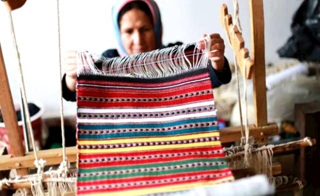 صنایع دستی قالیبافی